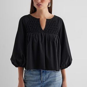 Express Poplin Textured Pleated V-Neck Balloon-Sleeve Blouse